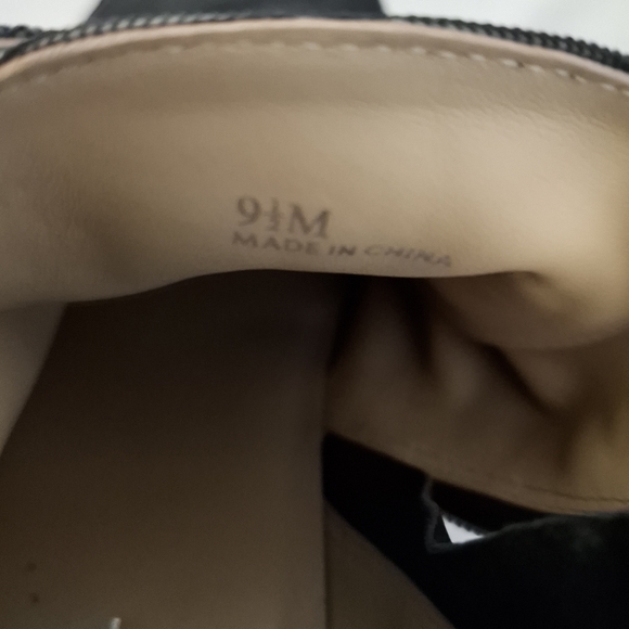 Linea Paolo Felicia Women's Camo Wedge Bootie - Picture 6 of 9